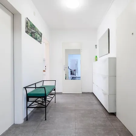5-room Near Exhibition Center Lejlighed *